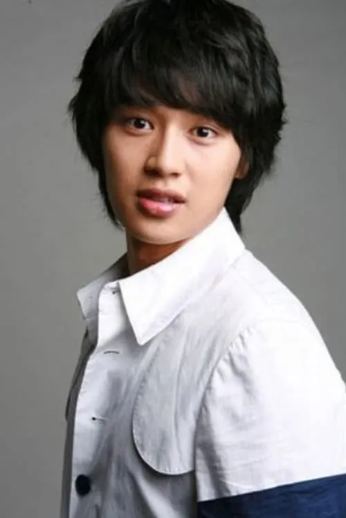 Lee Joong-moon — personaje: Hong Jin-Woo