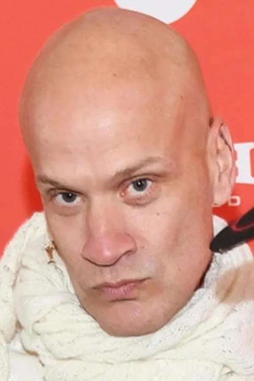 Caitlin MacBride ha trabajado con Lee Kyle en 3 ocasiones