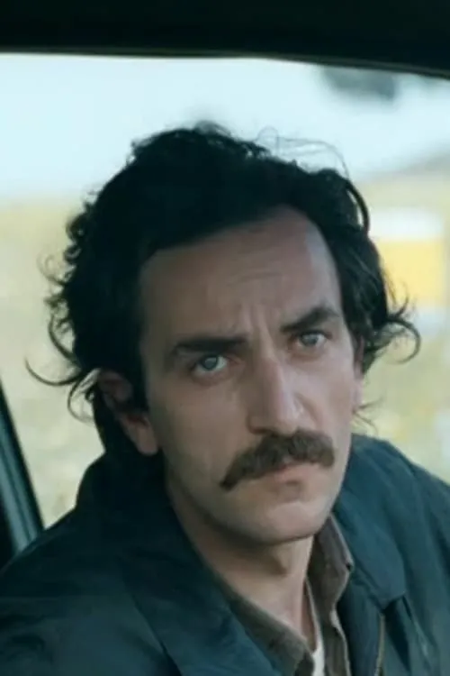 Lefteris Matthaiou interpretando a The Bear