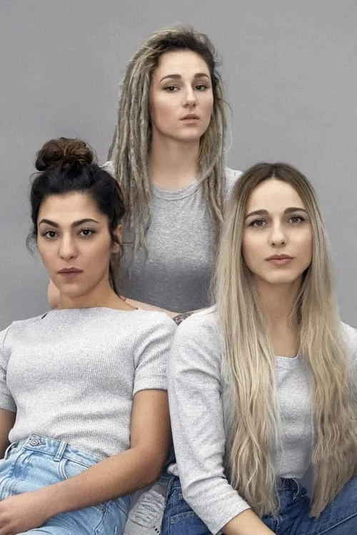 L.E.J en su biografía y filmografía