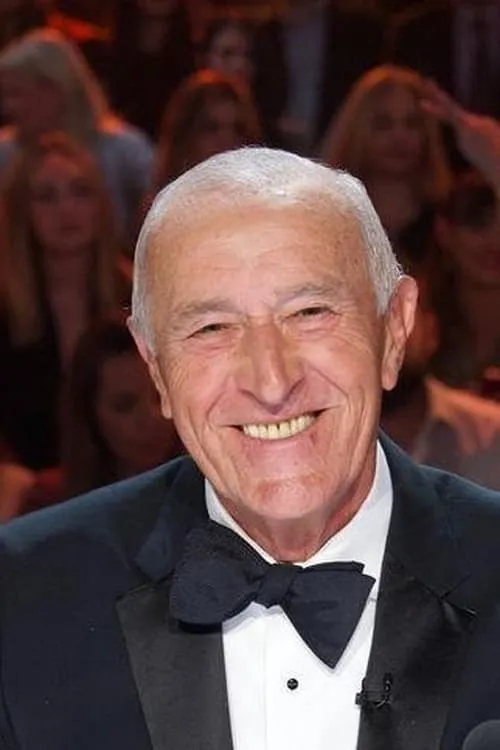Len Goodman interpretando a 