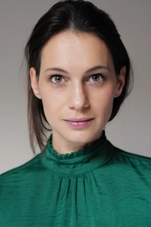 Leni Speidel interpretando a Miriam Gerber