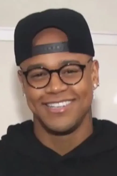 Léo Santana interpretando a Self