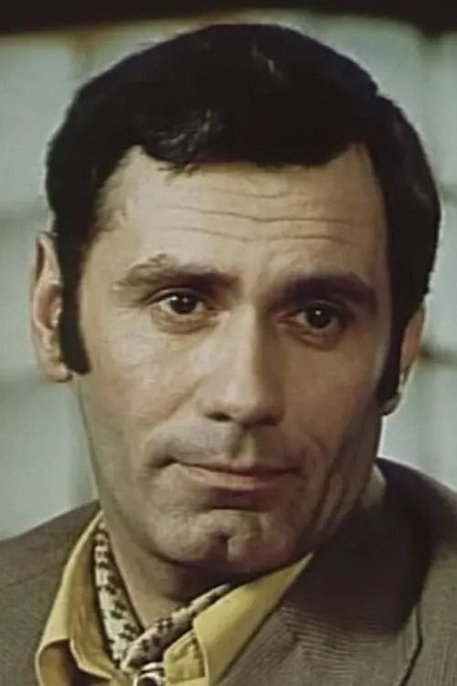 Leon Kukulyan en su biografía y filmografía