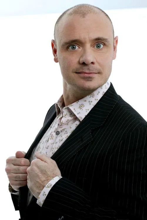 Leonardo Manera en su biografía y filmografía