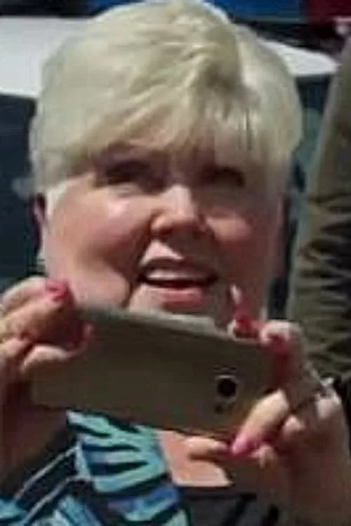 Jim Gunn Sr. ha trabajado con Leota Gunn en 1 ocasiones