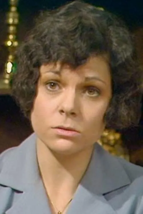 Sandra Scott ha trabajado con Lesley Nunnerley en 1 ocasiones