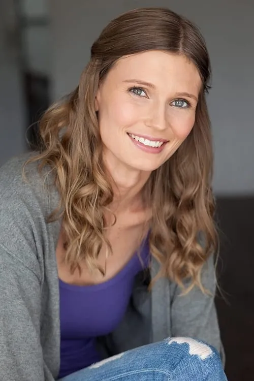 Levi Ashlyn interpretando a Creature Performer