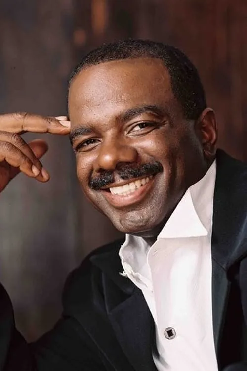 Andrew Amador ha trabajado con Lewis Dix Jr. en 1 ocasiones