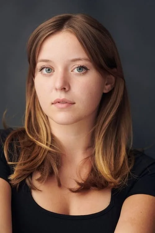 Lexi Minetree interpretando a Shannon