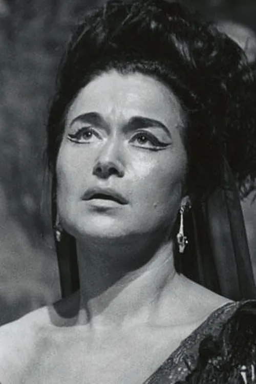 Leyla Gencer interpretando a Herself