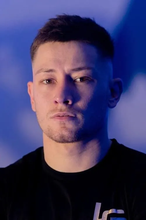 Kevin Gonzalez ha trabajado con Liam Paro en 1 ocasiones