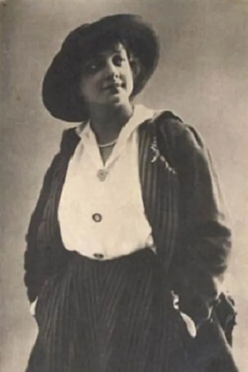 Lidiya F. Ryndina interpretando a