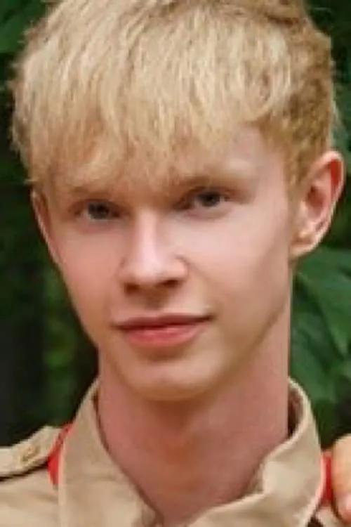 Lil Drew interpretando a