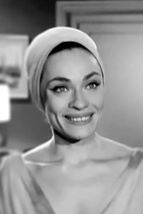 Lili Papayanni interpretando a Lele