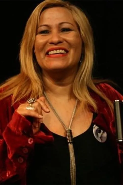 Lilliam Kouri interpretando a 