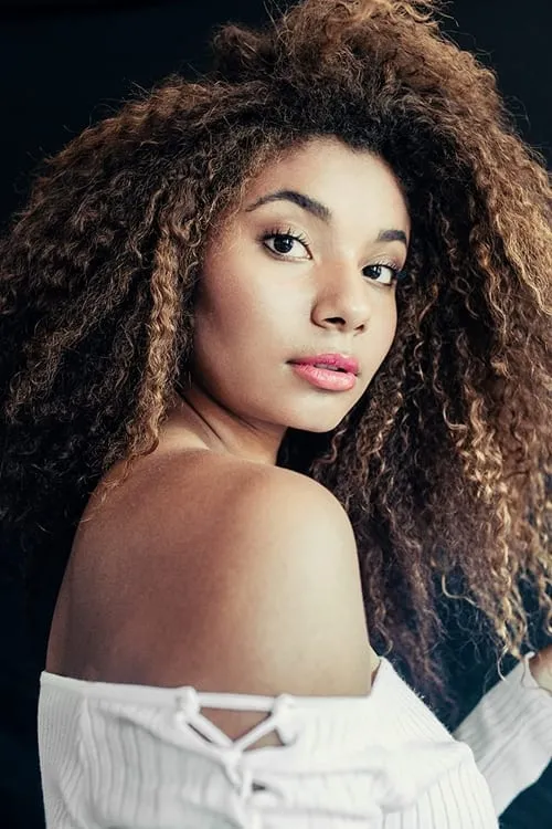 Lily Aranda — personaje: Leslie Lamar