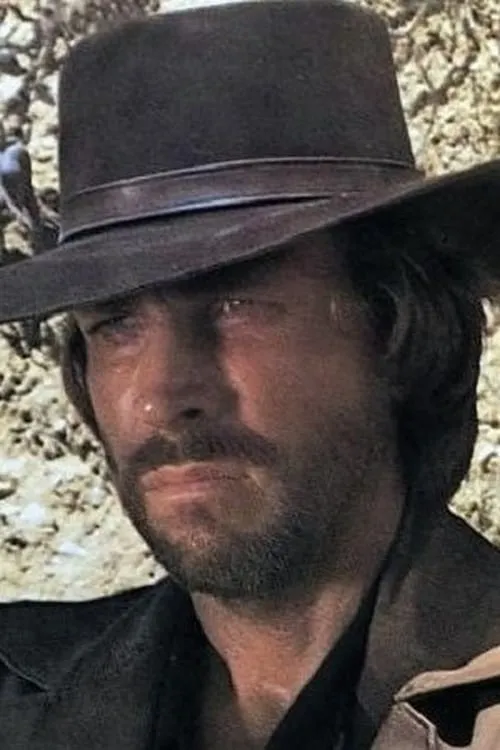 Lincoln Tate interpretando a Archie