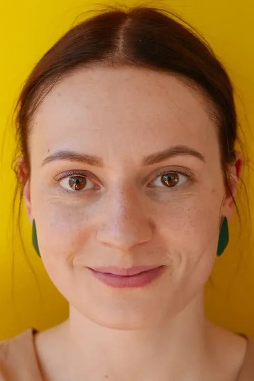 Linda Porkanen interpretando a Liisa