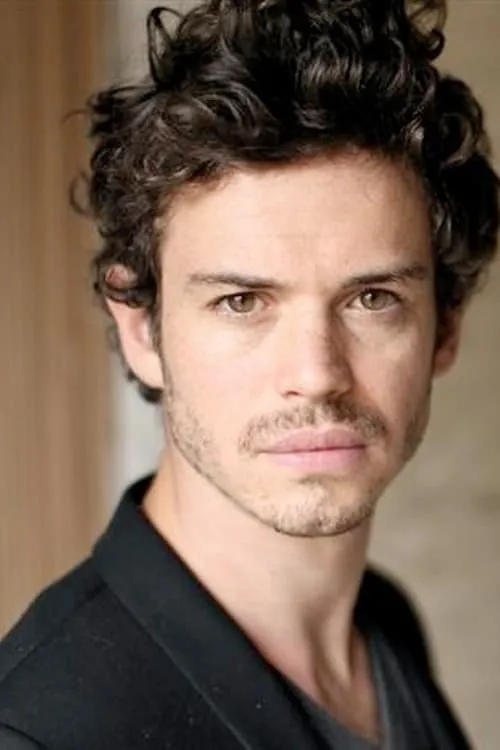 Lionel Lingelser interpretando a