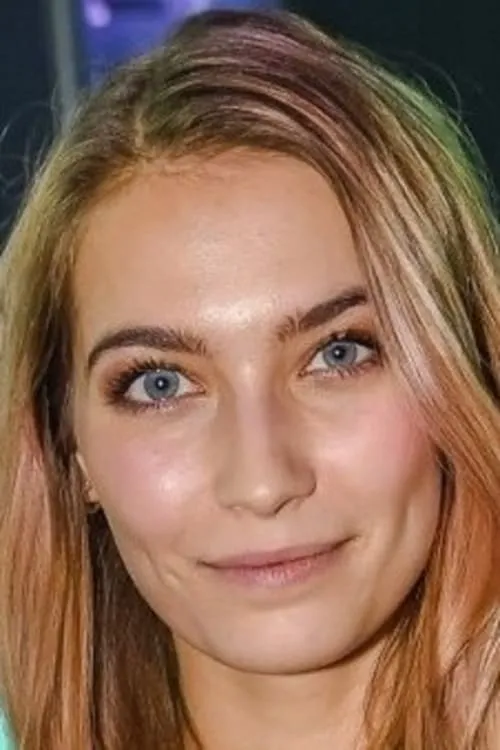 Lisa Calder en su biografía y filmografía