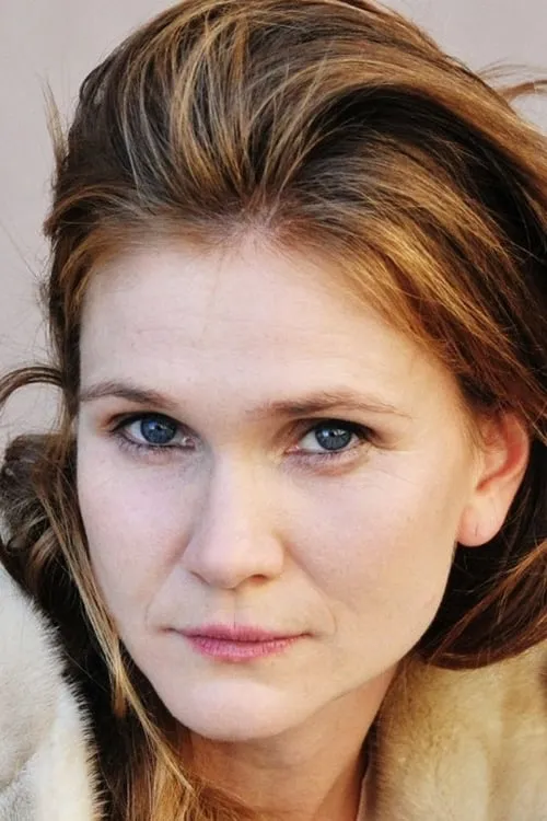 Lisa Hagmeister interpretando a Katharina