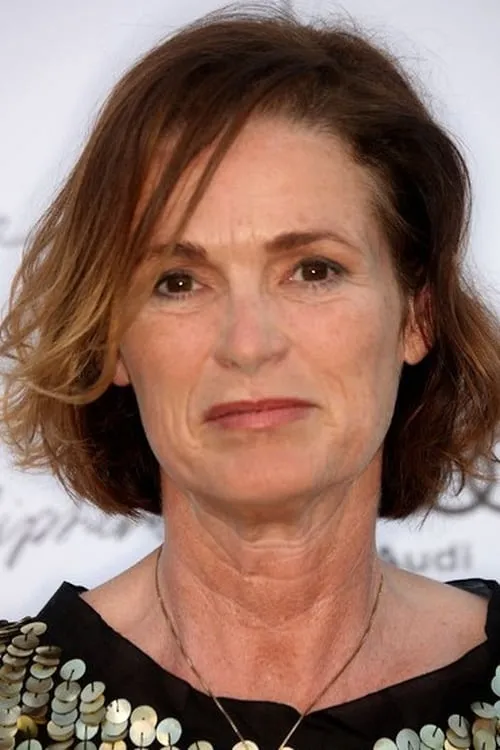 Lisa Love interpretando a Grieving Widow