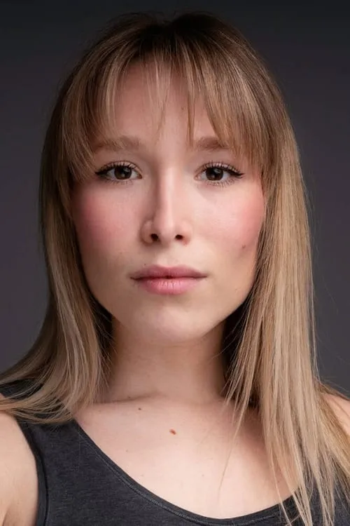 Savannah Stevenson ha trabajado con Liv Andrusier en 1 ocasiones