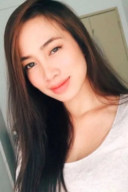 Livonia Ricky — personaje: Nur