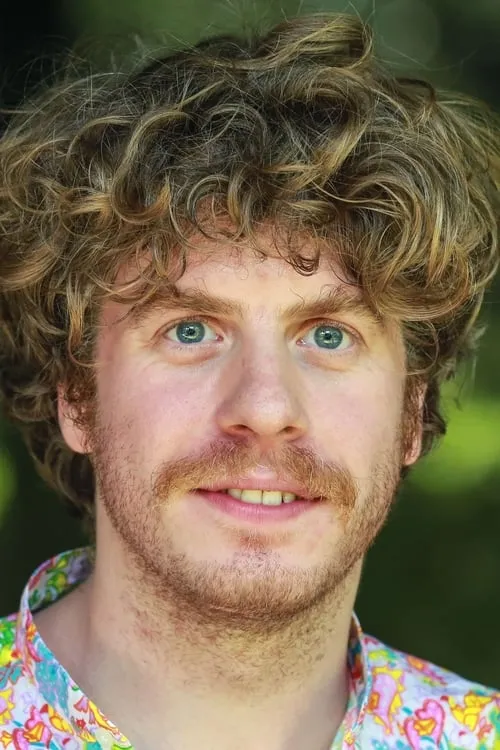 Lodovico Guenzi interpretando a Rice