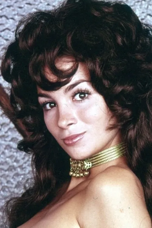 Lois Mitchell interpretando a Diana