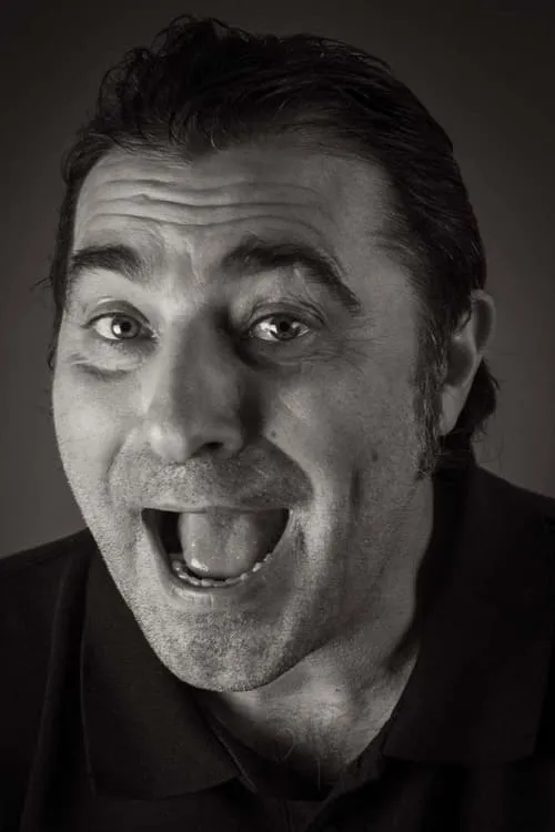 Mayka Braña ha trabajado con Lois Soaxe en 1 ocasiones