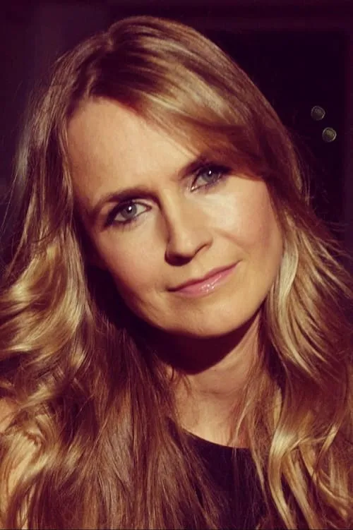 Eleanor McCready ha trabajado con Lone Madsen en 1 ocasiones