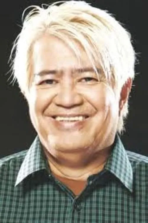 Michael Arguelles ha trabajado con Lore Reyes en 1 ocasiones