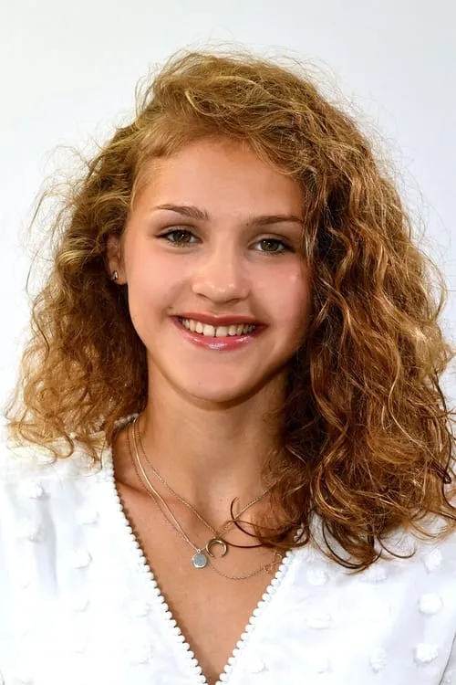 Lou en su biografía y filmografía