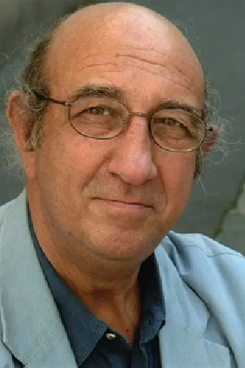 Louis Navarre interpretando a Wolf