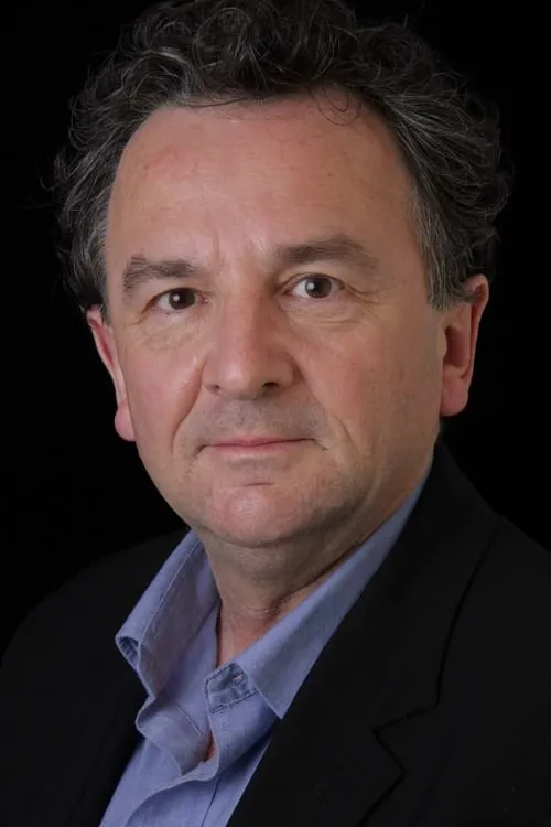 Michael Winchester ha trabajado con Louis Nowra en 1 ocasiones