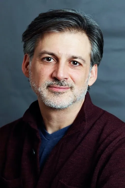 Keith Fulton ha trabajado con Louis Pepe en 1 ocasiones