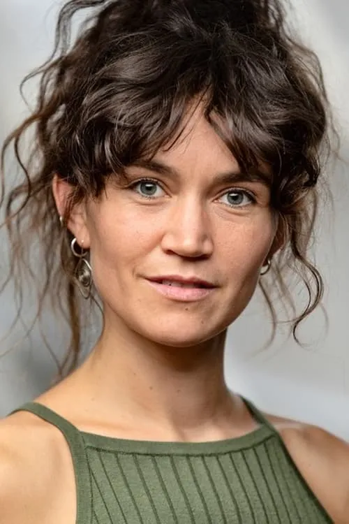 Garance Chansigaud ha trabajado con Louise Bonde en 1 ocasiones