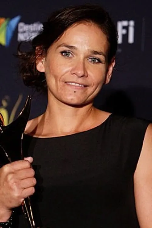 Allan Chapple ha trabajado con Louise Harris en 1 ocasiones