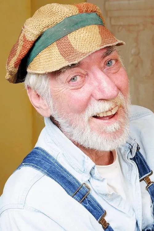 Gavin Naquin ha trabajado con Lowell Landes en 1 ocasiones