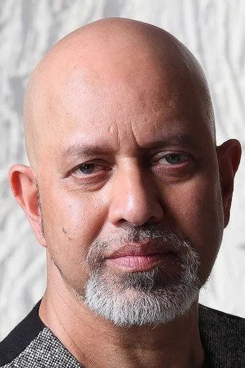 Loy Mendonsa en su biografía y filmografía