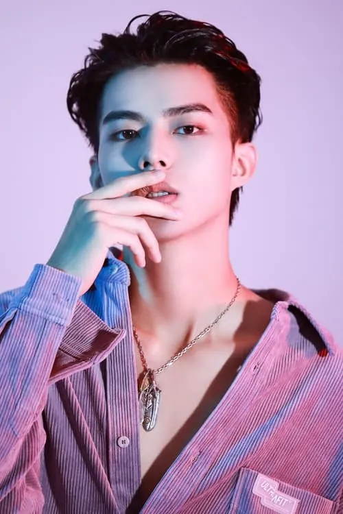 Lu Jiejun — personaje: Qin Kai