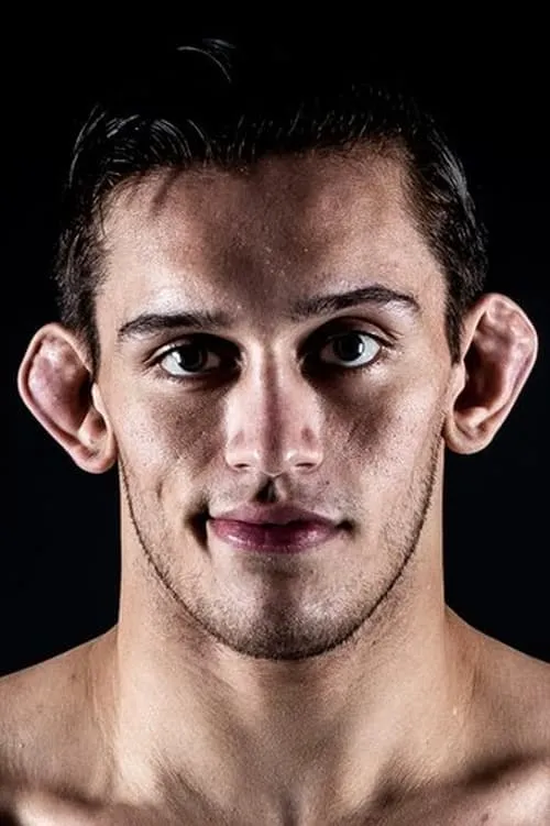 Josh San Diego ha trabajado con Lucas Brennan en 1 ocasiones