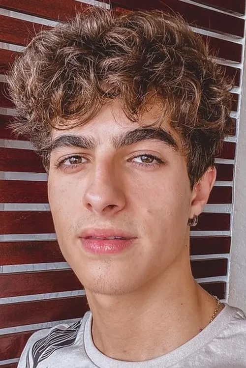 Hugo Gloss ha trabajado con Lucas Burgatti en 1 ocasiones