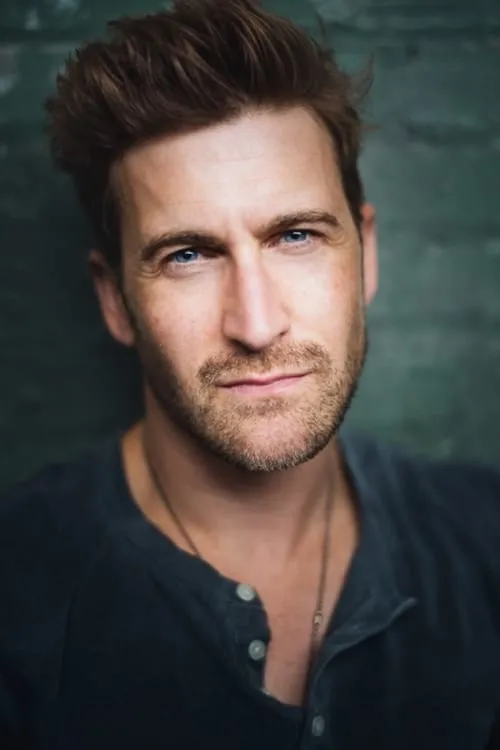 Lucas Calhoun en su biografía y filmografía