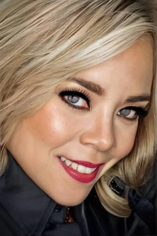 Lucero Rojas interpretando a Carolina (segment: Niños vírgenes)