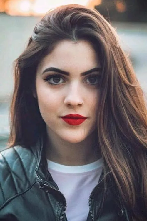 Lucía Bellido — personaje: Self