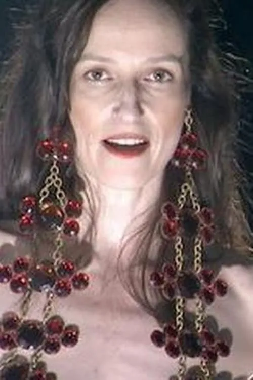 Lucia Lucchesino interpretando a Self