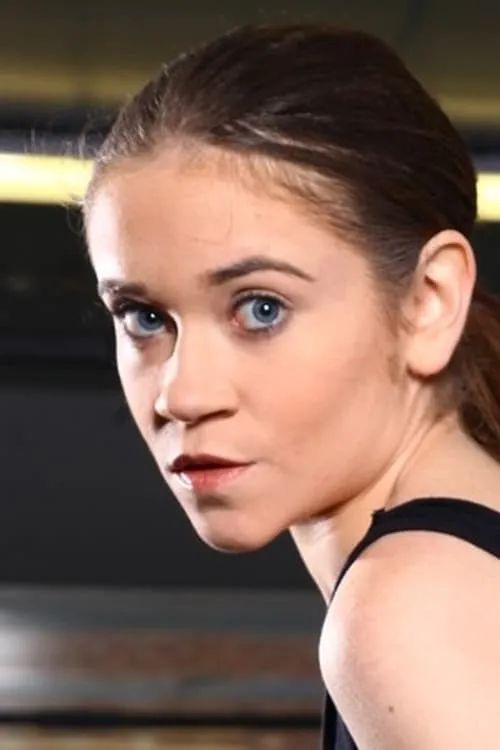 Mahfam Barikbin ha trabajado con Lucie Bee en 1 ocasiones